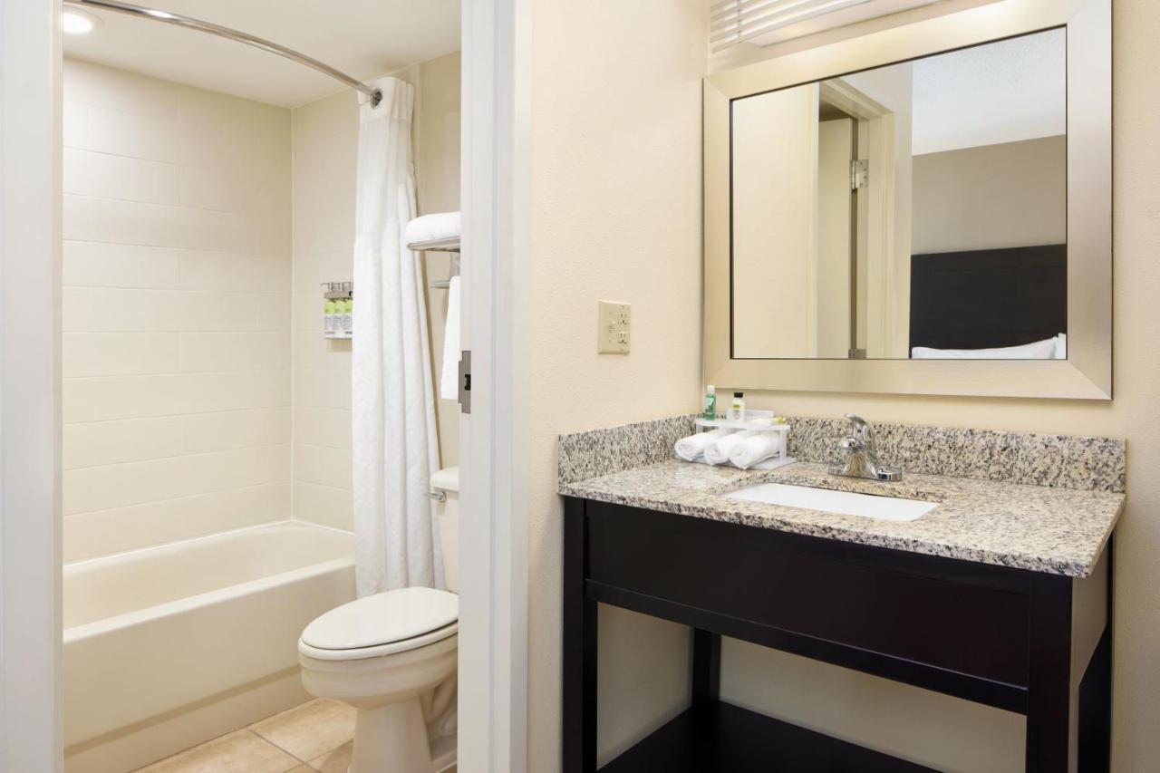 Holiday Inn Express & Suites Alpharetta By Ihg Exteriér fotografie