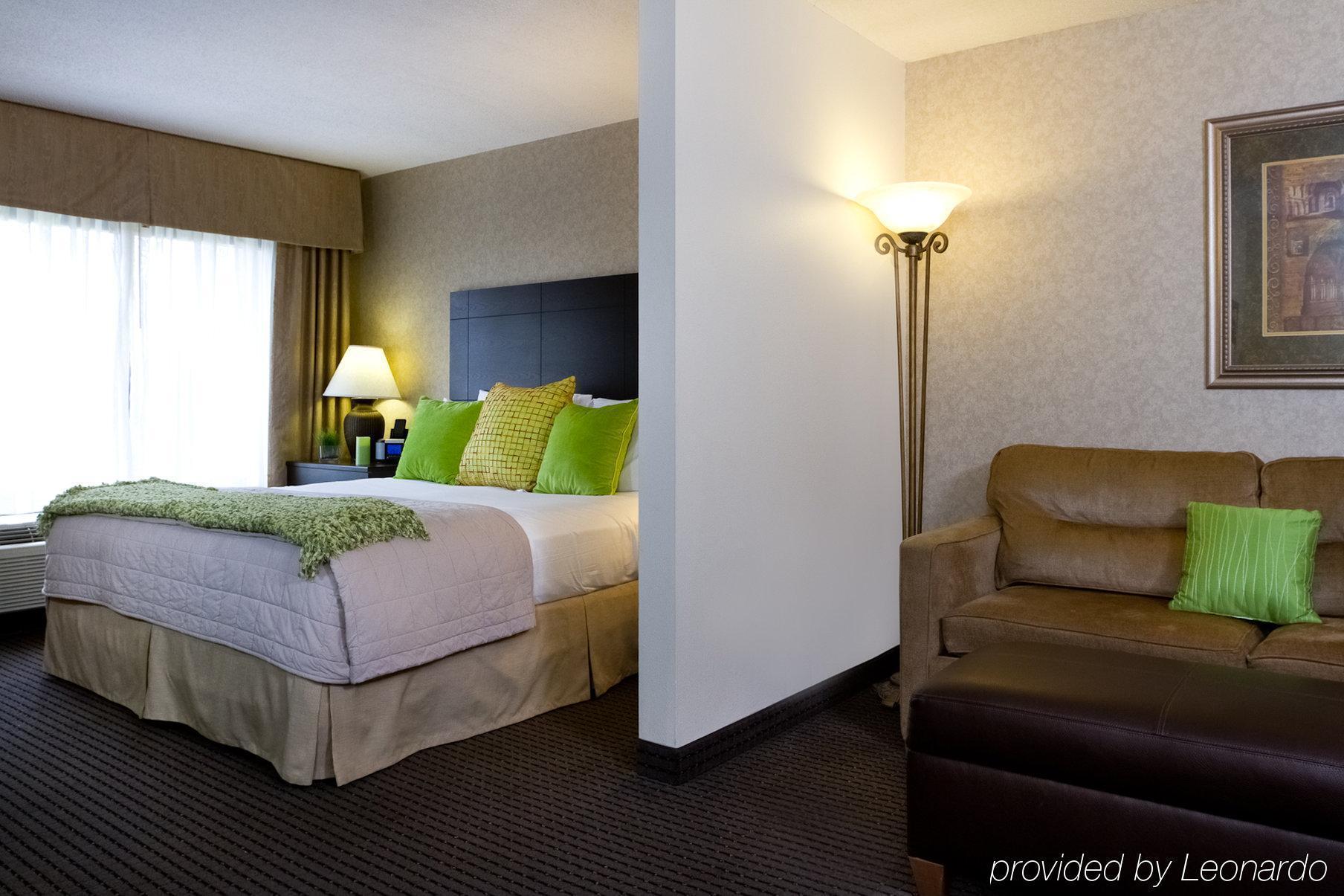 Holiday Inn Express & Suites Alpharetta By Ihg Pokoj fotografie